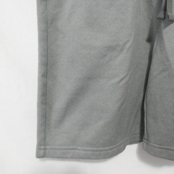 PUMA | small | Stylish Grey Casual / Sport Shorts - Picture 6 of 14